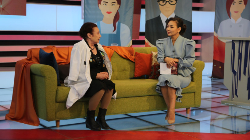  Кадр из видеотрансляции телемарафона «Адал еңбек» 