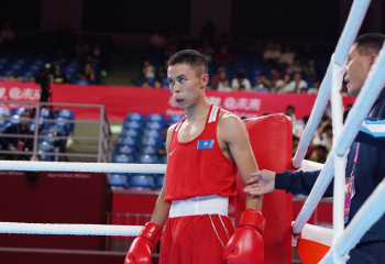 Азия ойындары: Сәкен Бибосынов алғашқы қарсыласын тас-талқан етіп ұтты