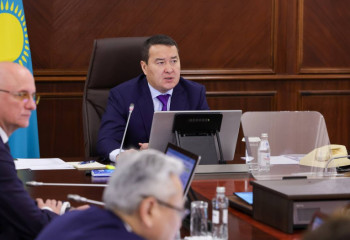 Қоқысты көшеге тастай салу әдетке айналған – Әлихан Смайылов