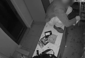 Көкшетауда ұры бейнебақылау камераларына түсіп қалды