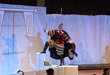 Puss in Boots strides across Astana