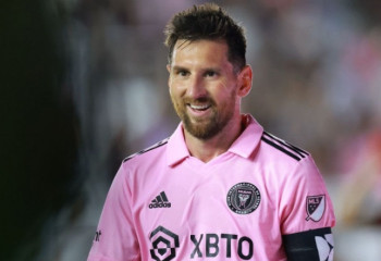 Месси өзін Құдайға теңейтіндерге жауап берді