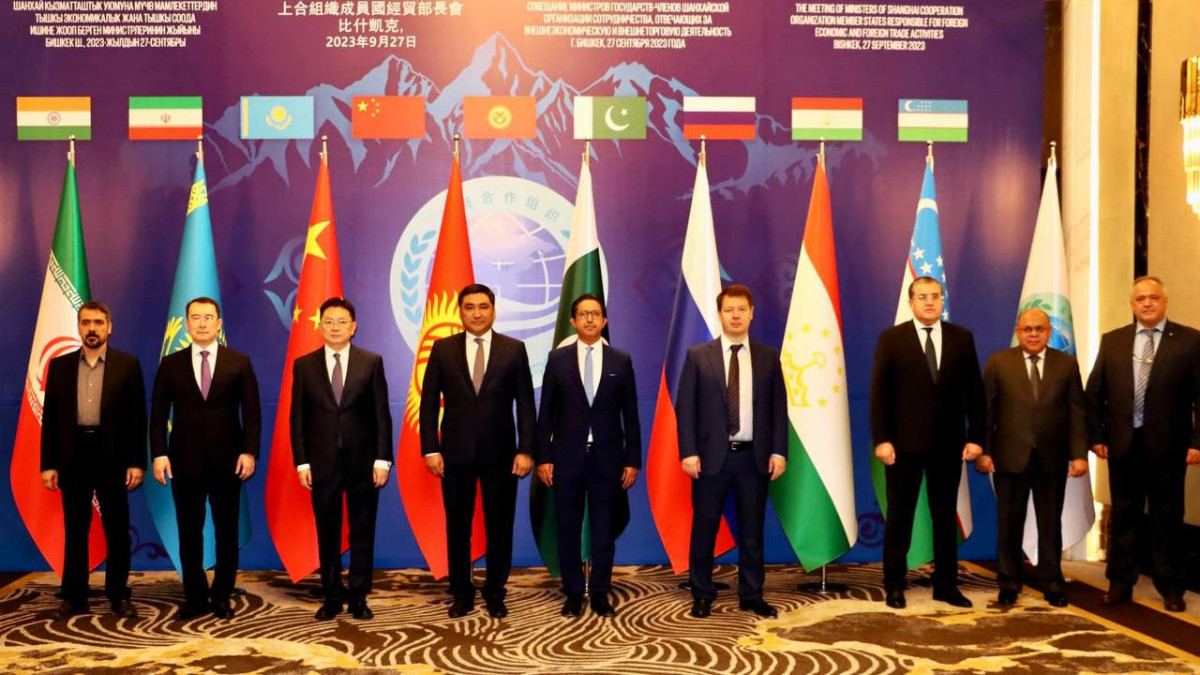 Взаимная торговля Казахстана со странами ШОС за год составила почти 61 млрд долларов
