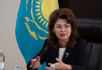 Аида Балаева Ұлттық құрылтай мүшелерімен кездесті