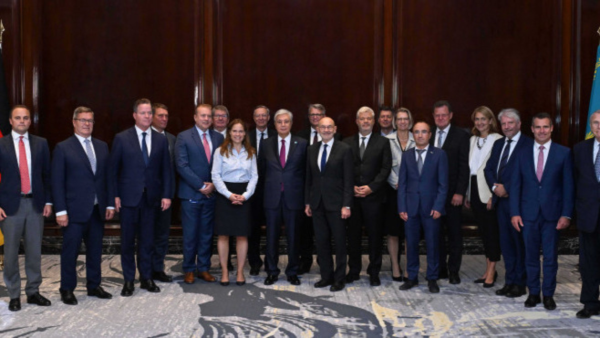 Kassym-Jomart Tokayev participates in round table with business circles of Kazakhstan and Germany
