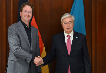 Head of State meets with Ola Källenius, Chairman of the Management Board of Mercedes-Benz Group AG