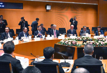 Тоқаев: Қазақстан санкциялық текетірестерге қарсы