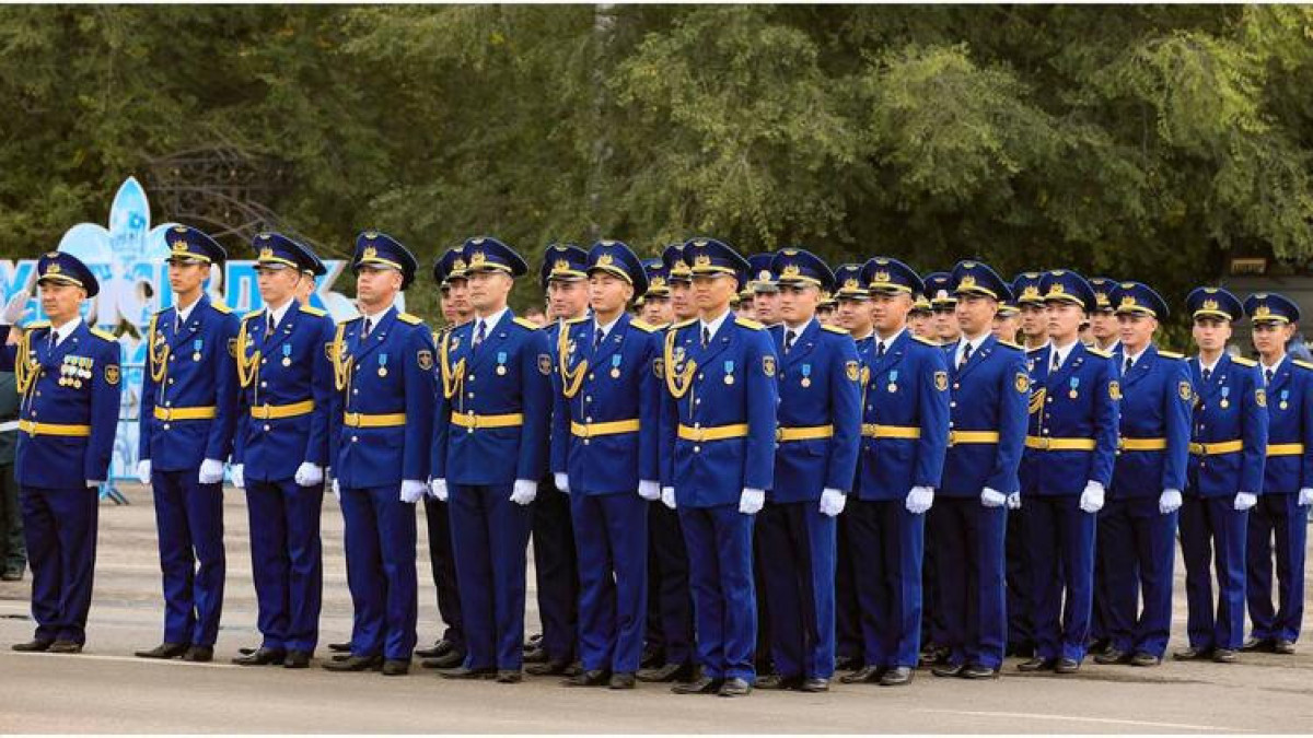 Выпускники военного института получили дипломы