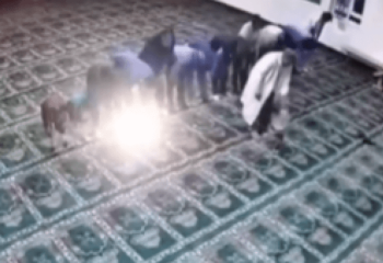 Мешітте баланы ұрған имам қалай жазаланады?