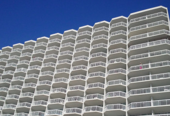 Каждый третий очередник в Казахстане не имеет прав на социальное жильё