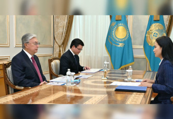 Tokayev receives JSC Kazpost Chairperson