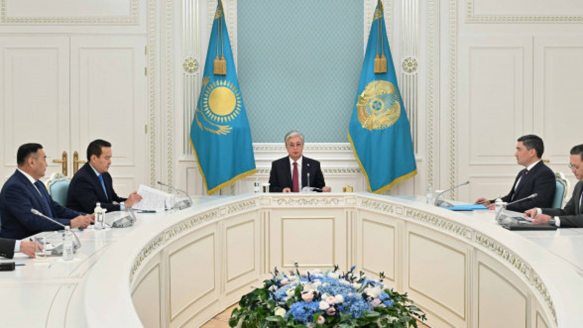 Head of State holds meeting on returning illegally acquired assets