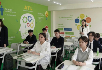 Зарплату учителей повысили в 2 раза за 4 года в Казахстане