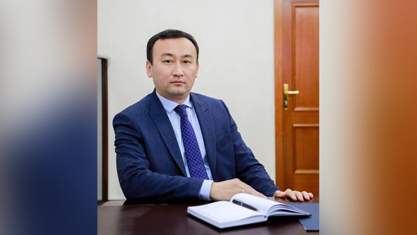  Есет Берікұлы 