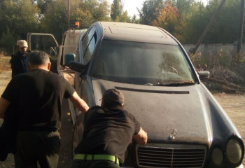 Актюбинец с помощью эвакуатора украл автомашину