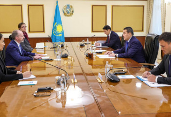 Әлихан Смайылов «ЭксонМобил» компаниясының басшылығымен кездесті