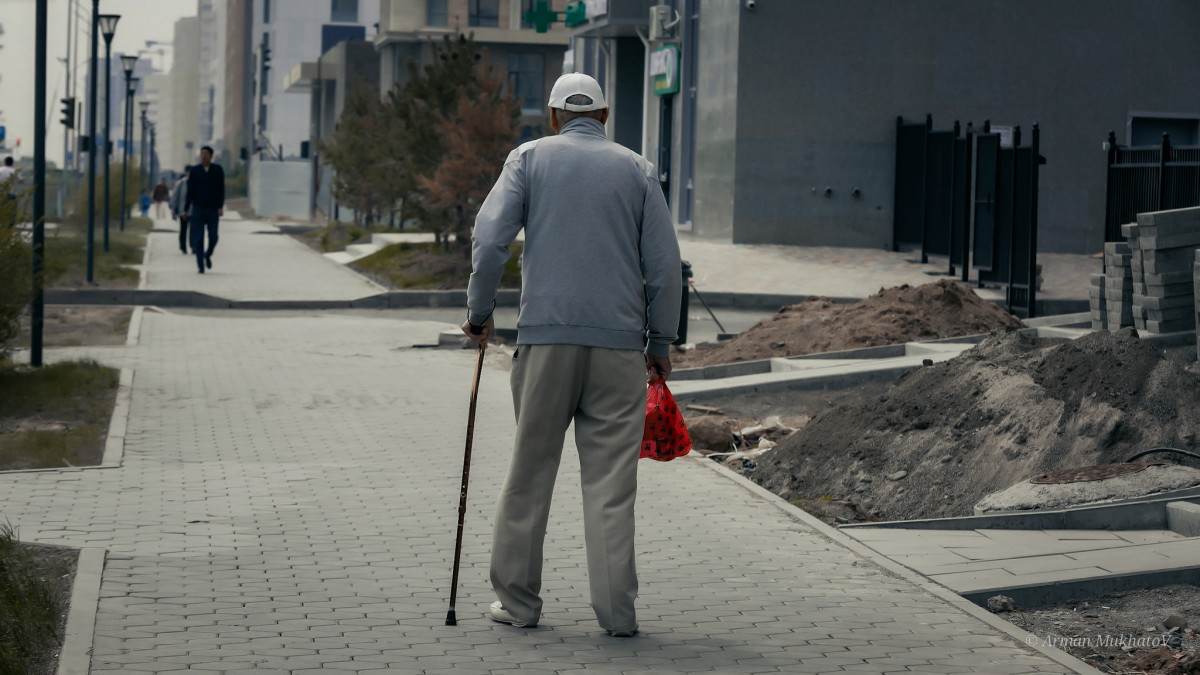 74 года - средняя продолжительность жизни населения Казахстана