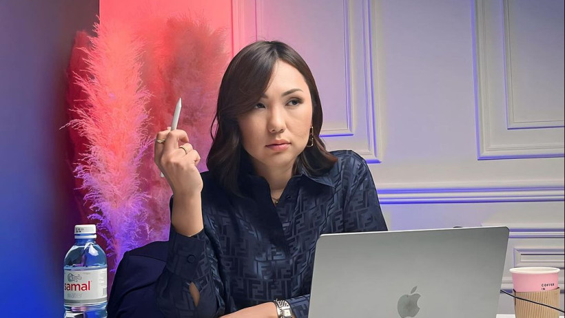  instagram.com/roza.coach 