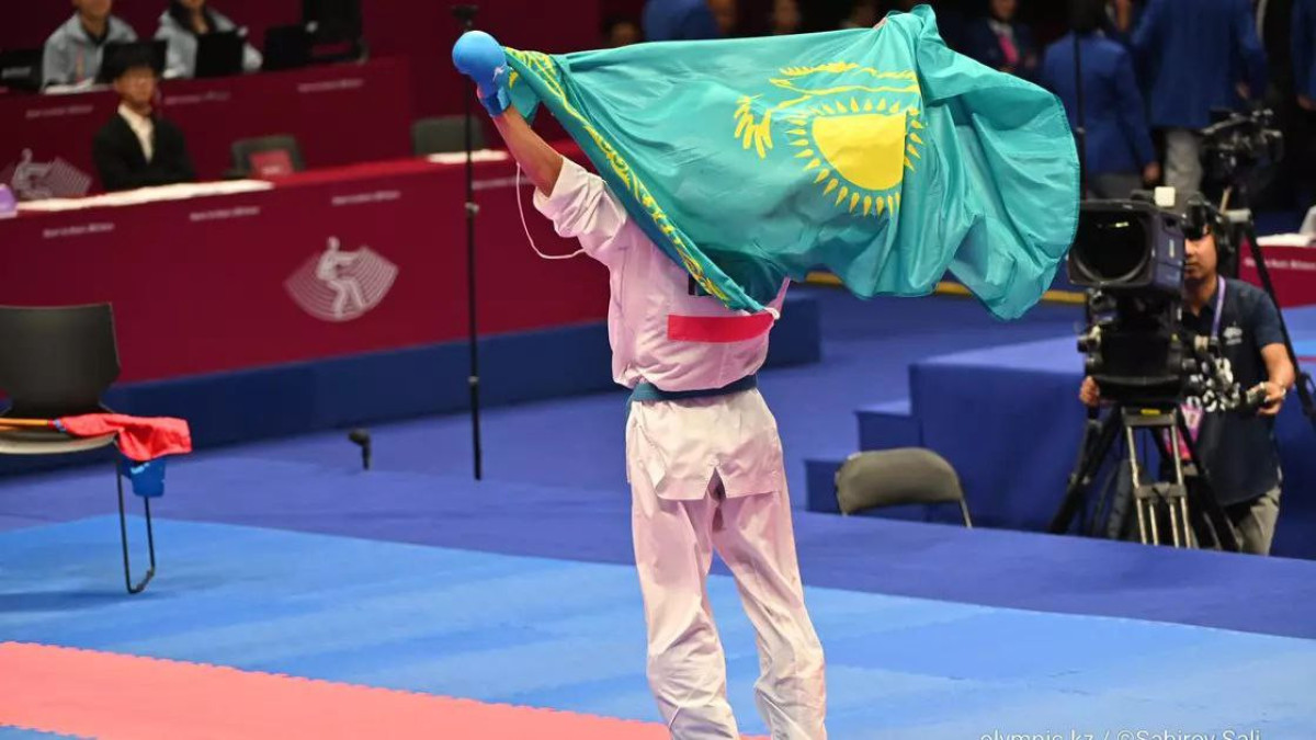 Казахстанский каратист принес стране девятую золотую медаль Азиады