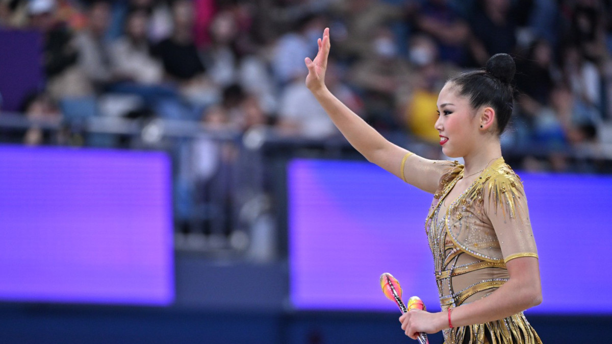 Казахстан завоевал серебряную медаль по художественной гимнастике