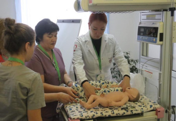 Ведущие неонатологи Москвы проводят обучение медработников Павлодара