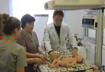 Мәскеудің жетекші неонатологтары Павлодардың медицина қызметкерлерін оқытуда