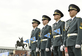 Ақтөбедегі әскери институттың түлектері оқу орнымен қоштасты