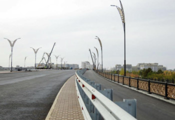 Астанада Тәуелсіздік даңғылында көпір үстіндегі қозғалыс қазан айының соңында ашылады