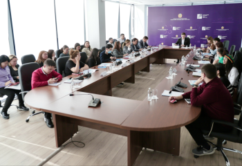 Как улучшить отношения между молодежью и властью обсудили в Астане