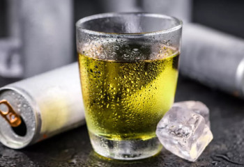 Жастар энергетикалық сусындарға неге құмар?