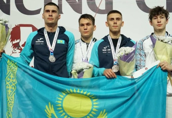 Казахстанские фехтовальщики завоевали пять медалей на молодежном чемпионате Азии
