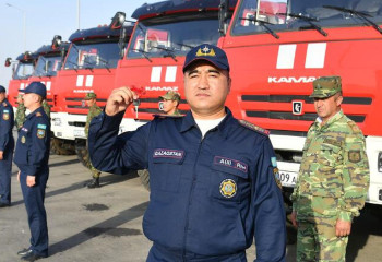 Новые машины подарили пожарным Туркестанской области