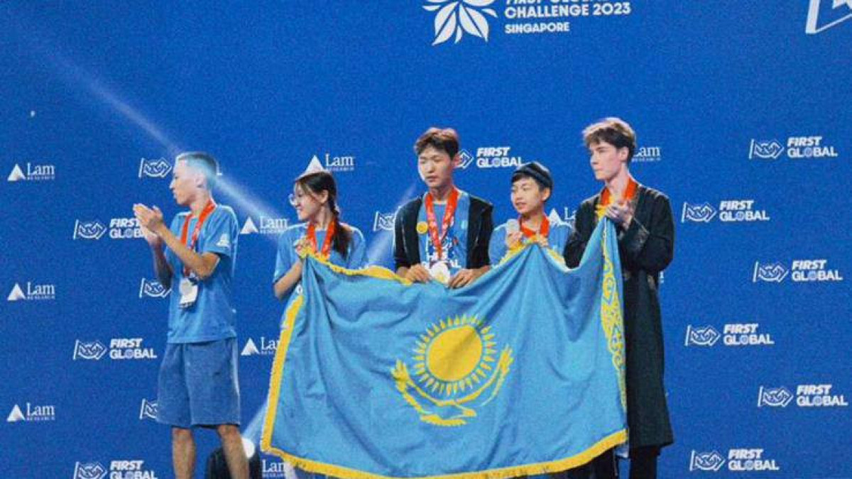 Сборная Казахстана с рекордом стала чемпионом мира по робототехнике