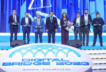 Kazakh PM presents awards to Digital Bridge Awards winners