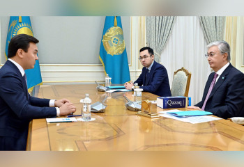 Президент қазақ тілін одан әрі дамыту маңызды бағыт болып қала беретінін айтты