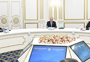 Қазақстан қазақ тілінің мемлекеттік тіл мәртебесін күшейту саясатын жалғастыра береді – Президент