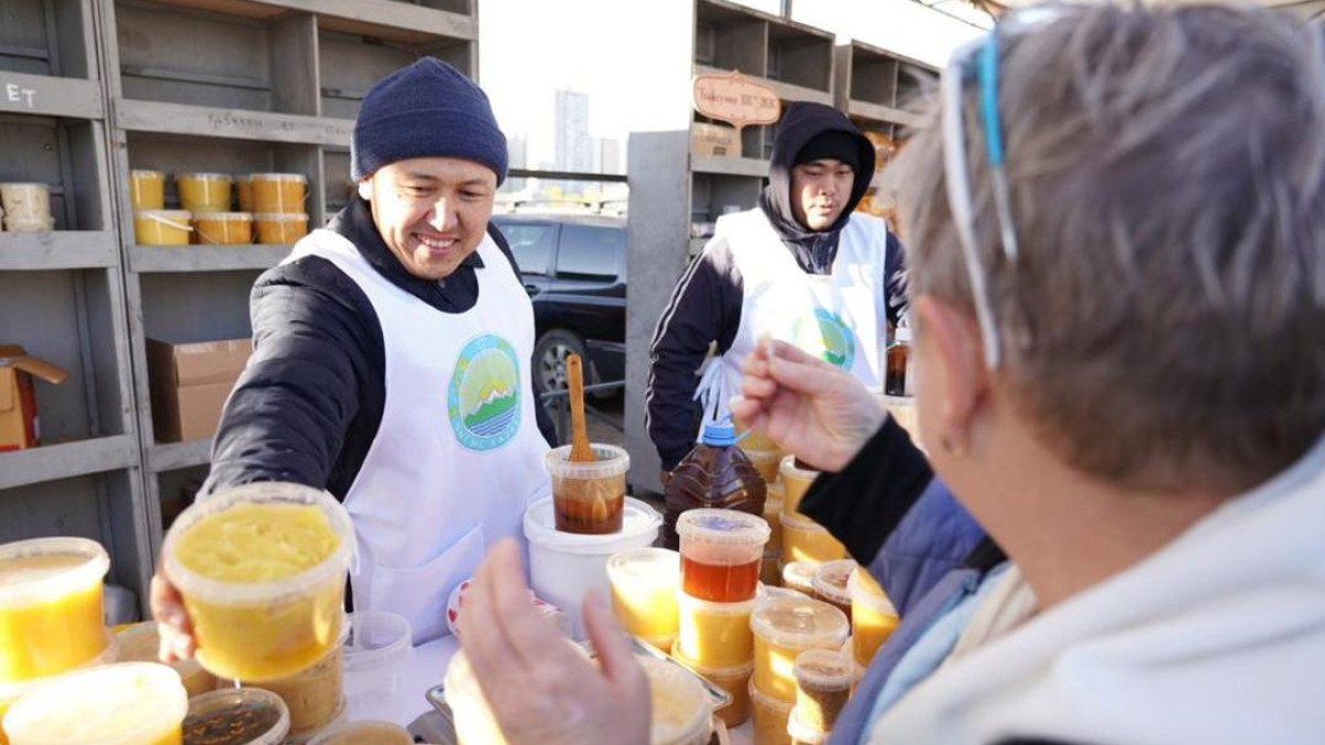  Астана әкімдігінің баспасөз қызметі 