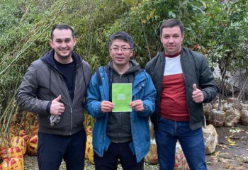 «Жасыл аула»: Алматы тұрғындарына гүл көшеттері тегін таратылды