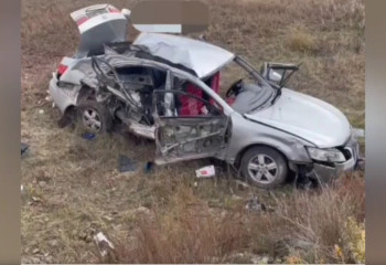 Легковушка столкнулась с автобусом: два человека погибли