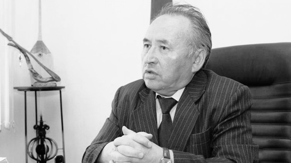  Несіпбек Айтұлы 