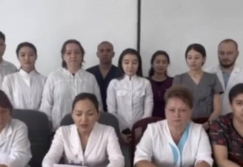 Главврач детской больницы подал в суд на подчинённых, которые на него пожаловались