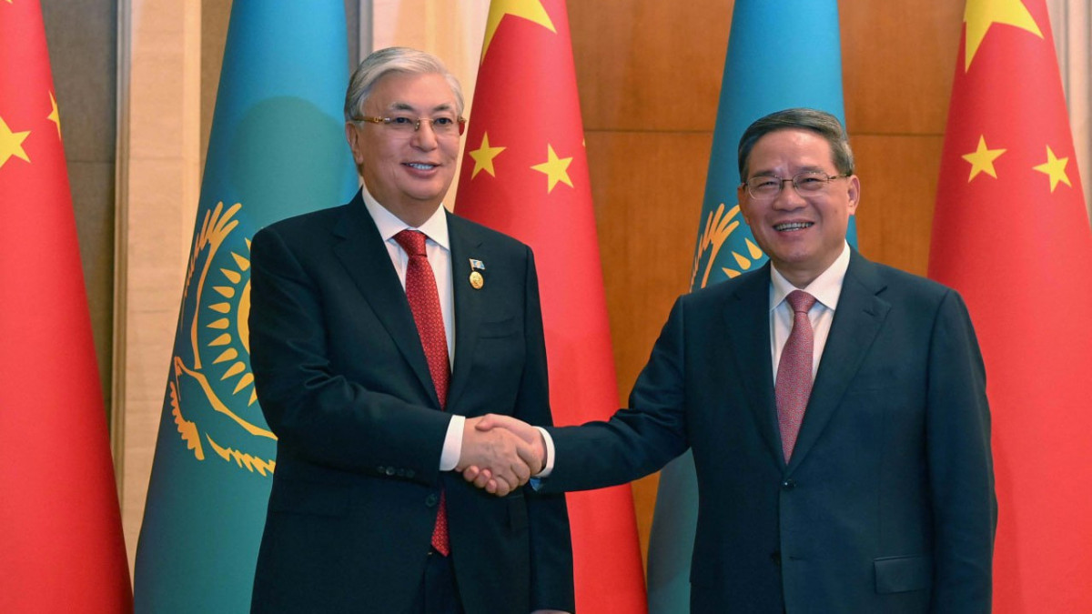 Казахско-китайское стратегическое партнерство обсудили Токаев и Премьер Государственного совета КНР