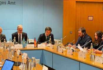 Перспективы казахстанско-германского сотрудничества по зелёному водороду и декарбонизации обсудили в Берлине