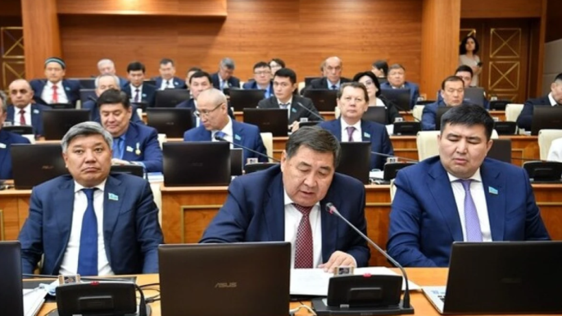  parlam.kz 
