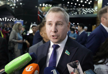 Теміржолшылардың зейнетке шығу жасын 55 жасқа дейін төмендетіп, жалақысын көтеру қажет – Геннадий Шиповских