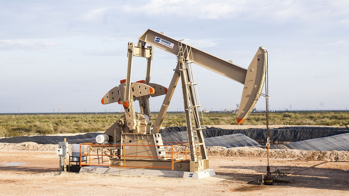 Олигарх вернул Казахстану нефтяное месторождение, завод и газораспределительную компанию