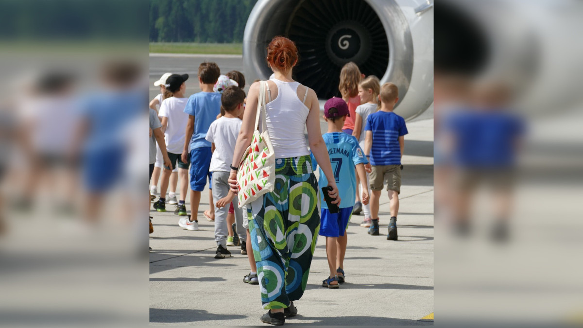 Условия программы Kids go free поменяют: группы детей смогут летать бесплатно с одним сопровождавшим