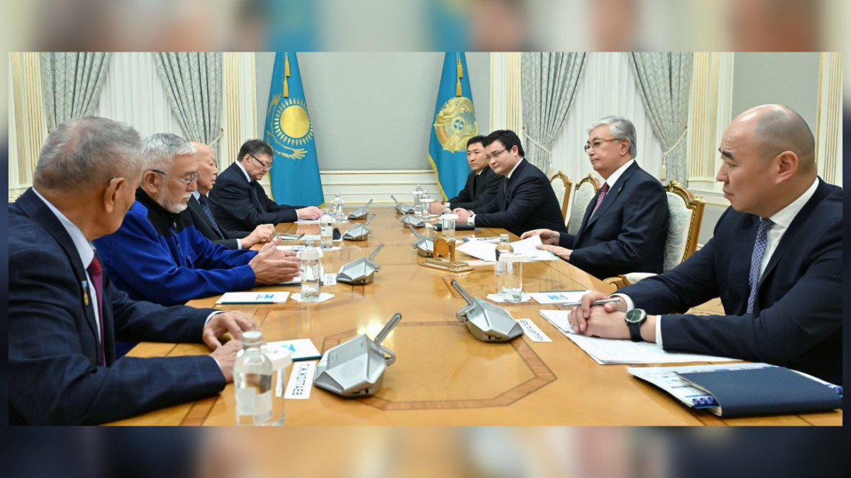 Глава государства встретился с ветеранами геологической отрасли Казахстана