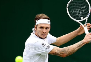 Александр Бублик пробился в финал турнира в Антверпене