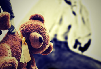 В сети появились новые подробности изнасилования девочки 60-летним мужчиной